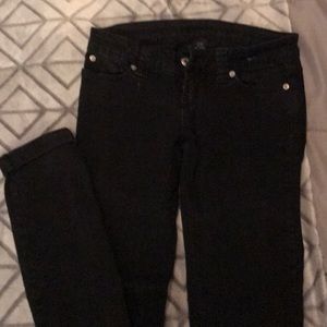 Black Skinny jeans